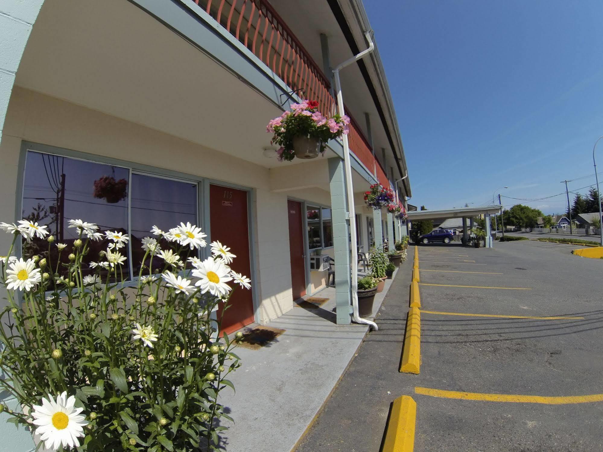 Value Lodge Motel Nanaimo Exterior photo